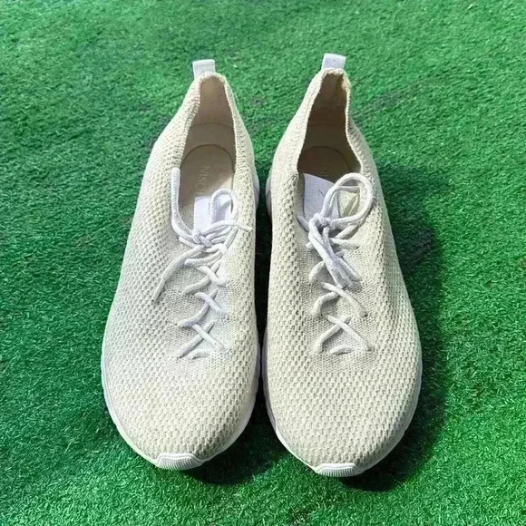 Nisolo - Picture 1 of 8